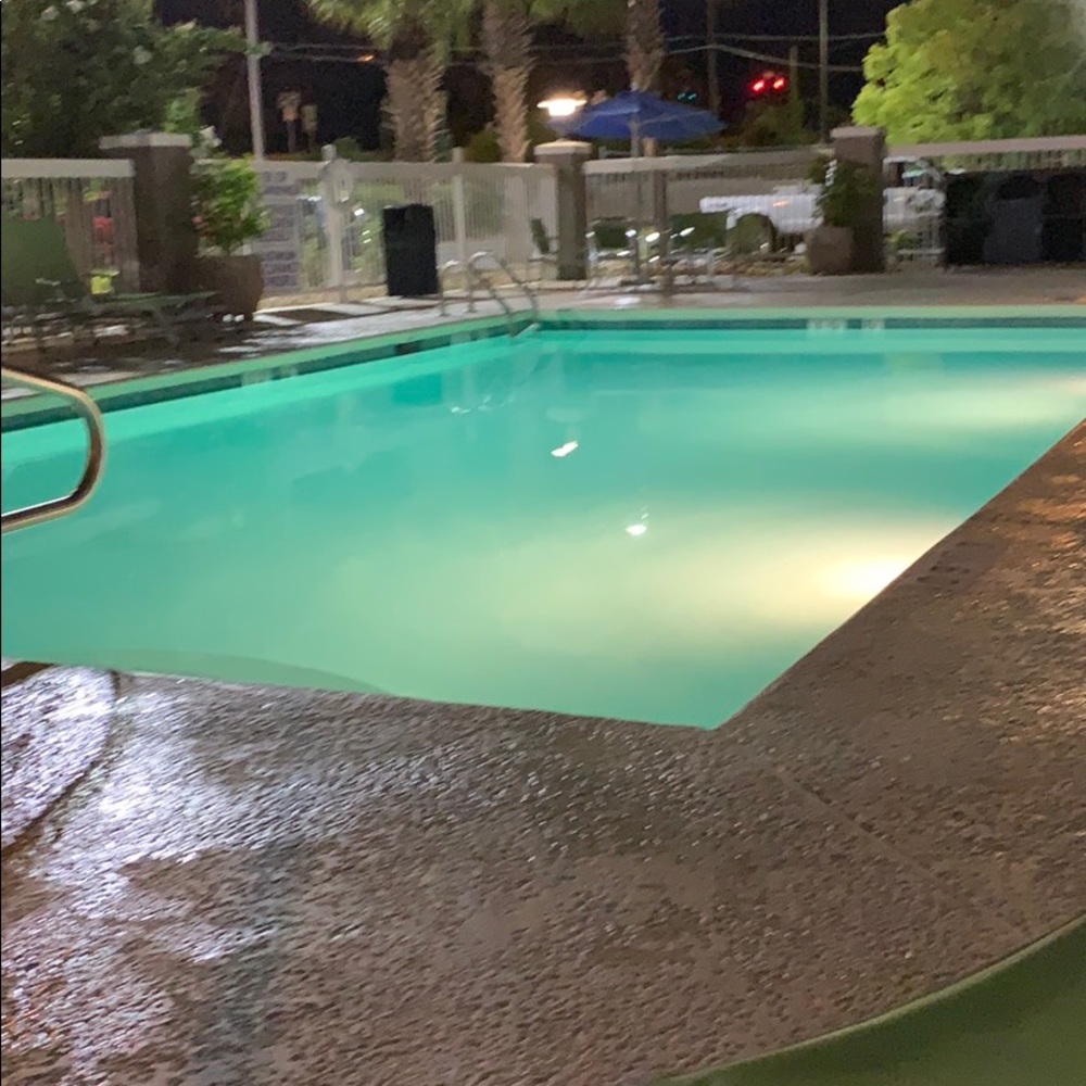 Meet your Posher, Renee